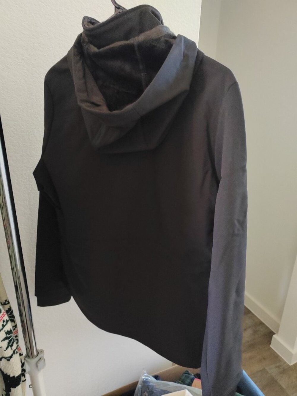 Jacket - Picture 4 of 4